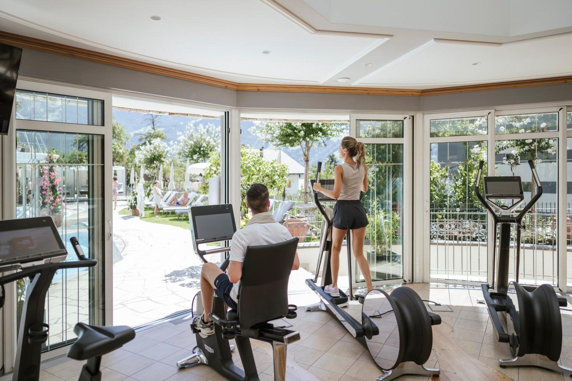 Preidlhof Luxury Dolce Vita Resort Naturns Exterior photo