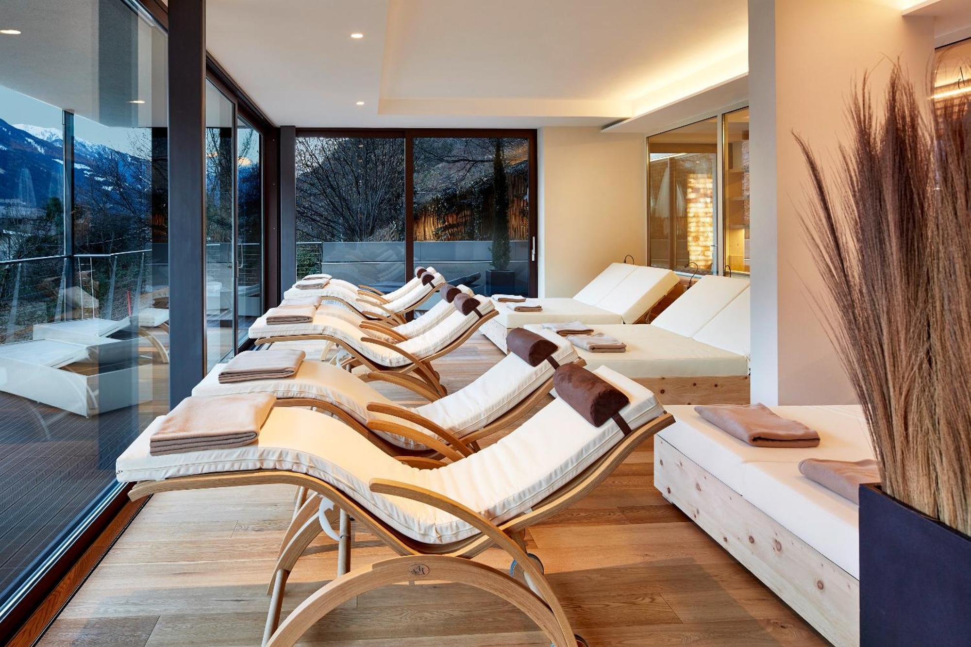Preidlhof Luxury Dolce Vita Resort Naturns Exterior photo